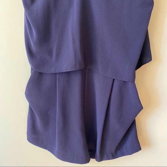 H&M women’s Deep V bow strap detail navy blue open back shorts Romper - size 6 - Picture 5 of 16